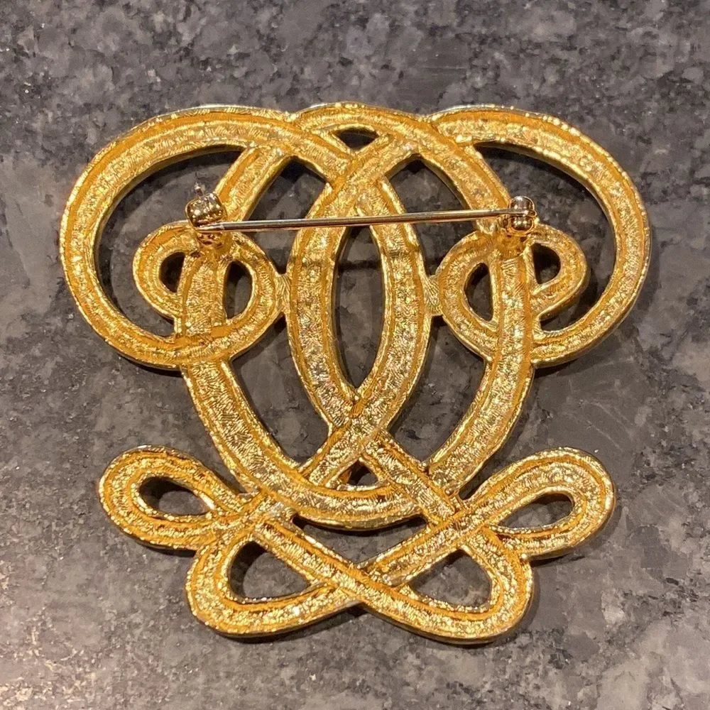 Scarf Pin Brooch Gold-tone Knot